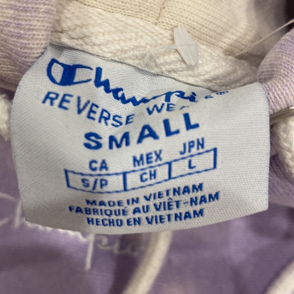 Champion size small sweatshirt - Picture 2 of 2